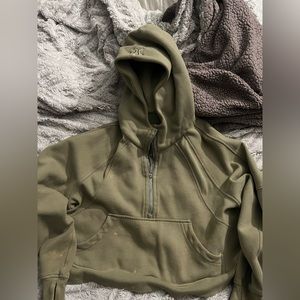 Lululemon oversized cropped scuba